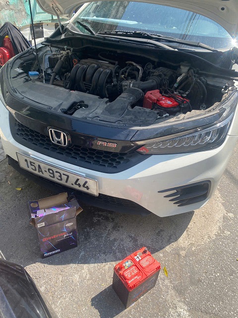 Thay ắc quy Honda City tại Hải An